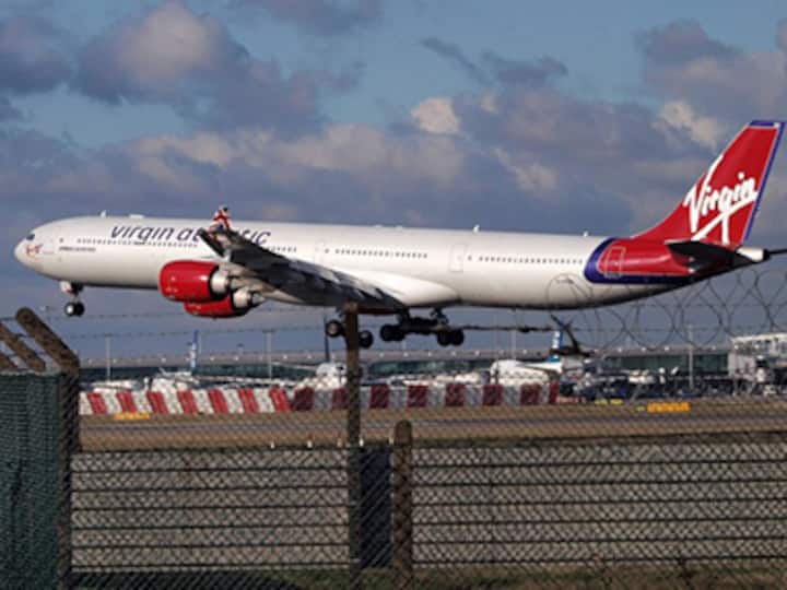 Delhi: 2 crew members of Virgin Atlantic airline held for smuggling gold