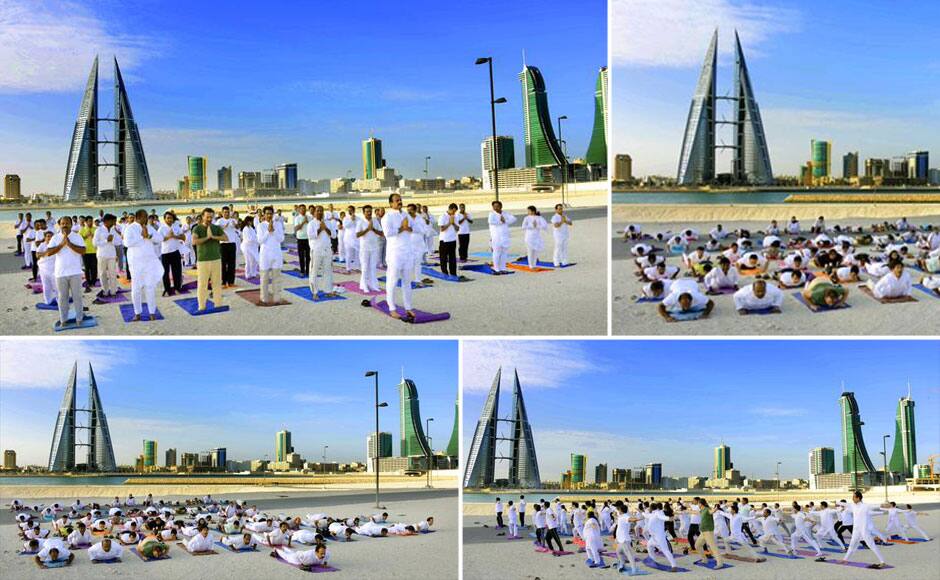desert-Yoga-in-Bahrain. twitter.com/MEAIndia