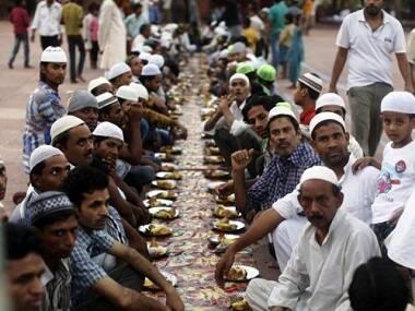 Hindu outfits stage protests against Udupi Krishna Mutt's Iftar gettogether