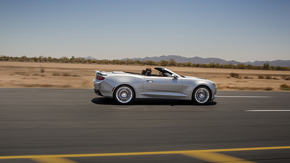 Chevrolet unveils the 2016 Camaro Convertible Chevrolet unveils the 2016 Camaro Convertible