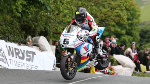 2015 IOMTT: Bruce Anstey claims maiden TT Superbike win