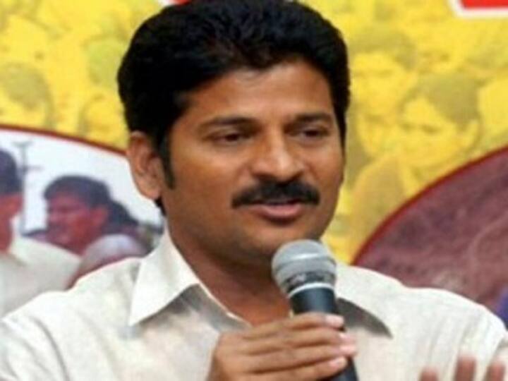 Egg on the face for TDP after MLA Revnath Reddy is caught paying bribe for MLC polls