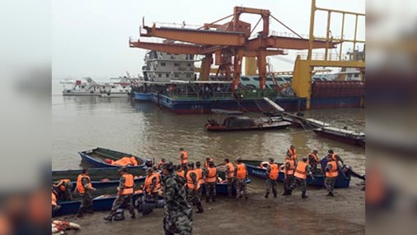 China ship disaster: Death toll climbs to 97, over 300 missing as rescuers quicken search