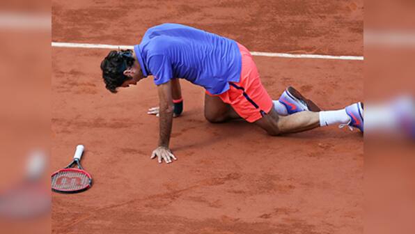 Roger Federer crashes out of French Open, loses to Stan Wawrinka in straight sets