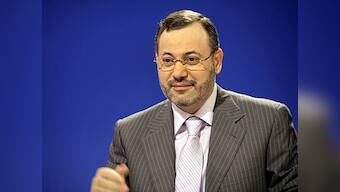 Germany frees Al-Jazeera journalist Ahmed Mansour sought by Egypt 