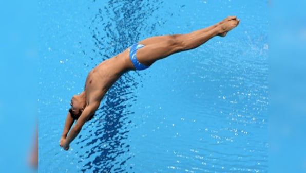It's funny but it must have hurt: Watch two Filipino divers get zero for embarrassing attempts