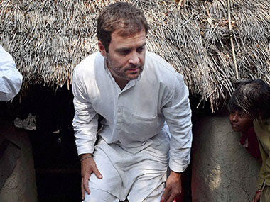 Rahul Gandhi visits family of debt-ridden farmer who committed suicide in Punjab Rahul Gandhi visits family of debt-ridden farmer who committed suicide in Punjab