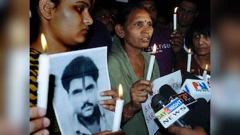Sarabjit's biopic should highlight plight of prisoners in Pak: sister Dalbir Kaur
