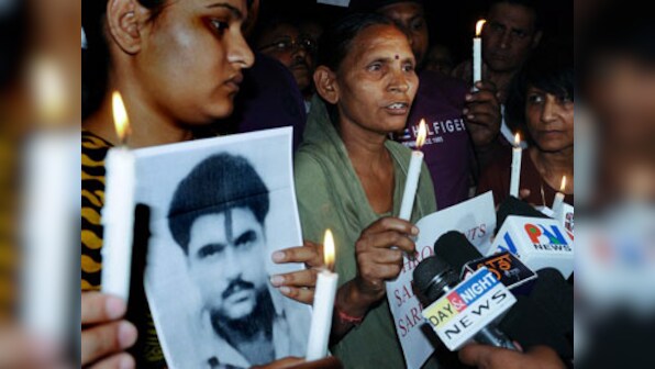 Sarabjit's biopic should highlight plight of prisoners in Pak: sister Dalbir Kaur