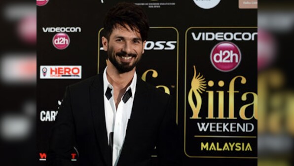 Shahid Kapoor to replace Madhuri Dixit on 'Jhalak Dikhhla Jaa' 