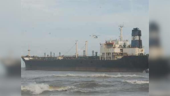 Vessel with 20 on-board drifts off coast near Mumbai, helicopter deployed for help