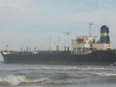 Vessel with 20 on-board drifts off coast near Mumbai, helicopter deployed for help