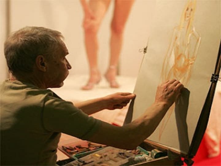 Maharashtra's nude models get a meagre raise to pose for fine arts students