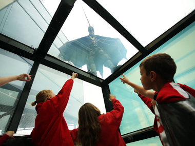Bromley Batman: Masked Vigilante beating up muggers and thugs in UK Bromley Batman: Masked Vigilante beating up muggers and thugs in UK