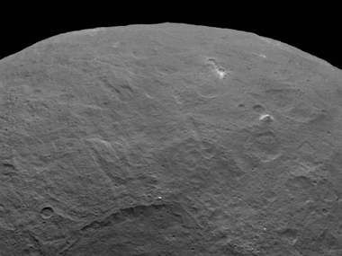 Alien alert! Pyramid like structure on Ceres seen in NASA photographs Alien alert! Pyramid like structure on Ceres seen in NASA photographs