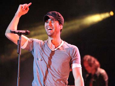 Enrique Iglesias releases special India edition of latest album 'Sex and Love' Enrique Iglesias releases special India edition of latest album 'Sex and Love'