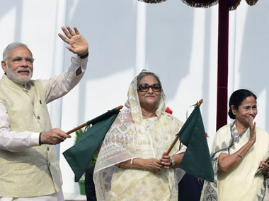 Modi sings Mamata's tunes on Teesta issue: Was Bangladesh the ice-breaker they needed? Modi sings Mamata's tunes on Teesta issue: Was Bangladesh the ice-breaker they needed?