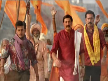 Mohalla Assi trailer: Make way for this hilarious satire film with cuss words, firangs and Sunny Deol Mohalla Assi trailer: Make way for this hilarious satire film with cuss words, firangs and Sunny Deol