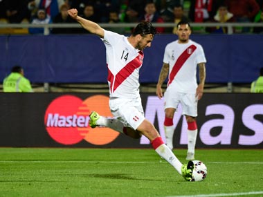 Copa America: Veteran Pizarro strikes as Peru beat Venezuela 1-0 Copa America: Veteran Pizarro strikes as Peru beat Venezuela 1-0