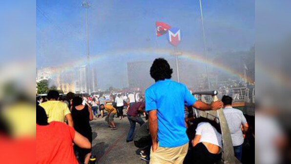 Turkey police hit gay pride parade with water cannons, end up creating a rainbow