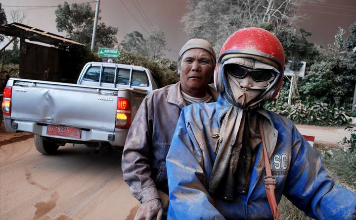 Indonesia's Mount Sinabung volcano erupts, thousands moved to refugee camps