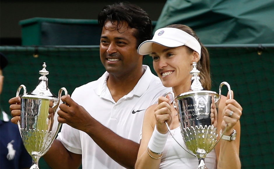 Martina Hingis wins