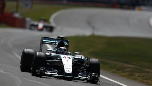 F1 2015: Lewis Hamilton on pole for British GP