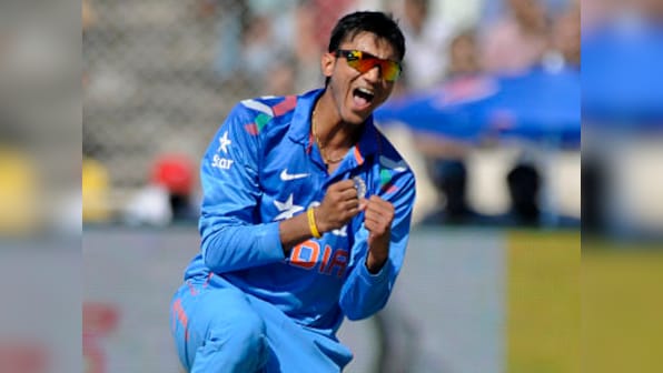 No flight and predictable: Axar not the answer to India's spin troubles says Gavaskar