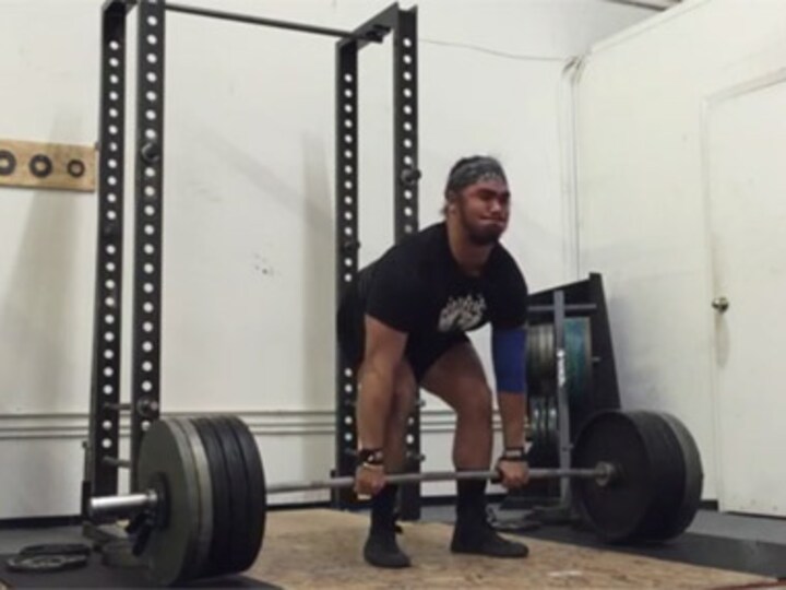 Indian-American Amitoj Chhabra wins junior title at US Powerlifting Championships