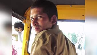 Watch: American professor sings hindi songs to persuade auto driver to use meter
