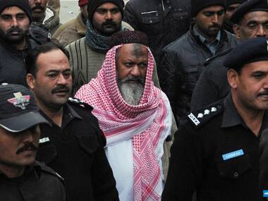 Pakistan police kills Malik Ishaq, leader of anti-Shiite militant group