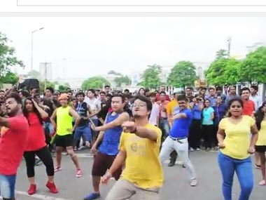 Born This Way: Delhi's first LGBT flash mob held at CP. Watch it here