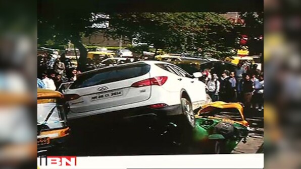 One killed as SUV crashes over autorickshaw after gang war spills near Gurgaon mall