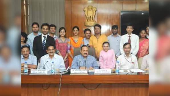 Yoga over golf, appear to be non-corrupt: Minister's advice for new IAS recruits