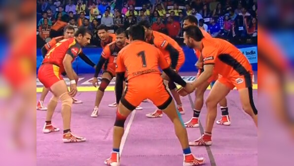 Pro Kabaddi: U Mumba record second win, Telugu Titans overwhelm Dabang Delhi