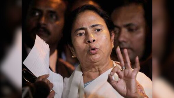 Mamata challenges BJP, Congress, CPI(M) to defeat TMC in 2016 Bengal polls