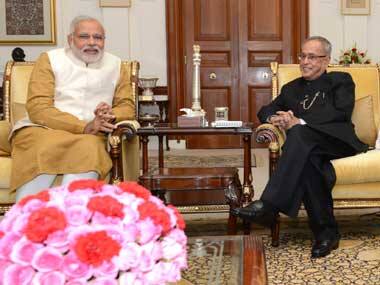 PM Narendra Modi with President Pranab Mukherjee. Image courtesy: PIB