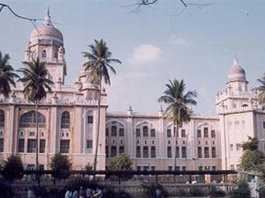 Coronavirus Outbreak: Symptomatic patient, attendant flee from Hyderabad’s Osmania Hospital after latter attacks doctor Coronavirus Outbreak: Symptomatic patient, attendant flee from Hyderabad’s Osmania Hospital after latter attacks doctor