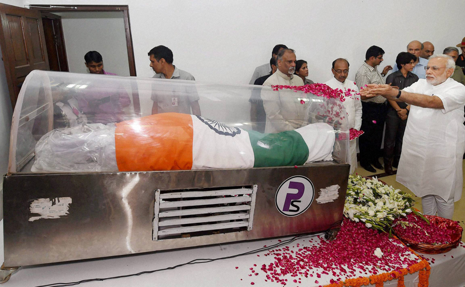 From PM Modi to Sachin Tendulkar: Leaders pay homage to APJ Abdul Kalam From PM Modi to Sachin Tendulkar: Leaders pay homage to APJ Abdul Kalam