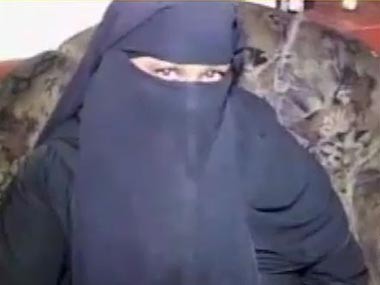 Pakistani woman crosses border for a glimpse of Salman Khan: Check out these other crazy Bhai fans Pakistani woman crosses border for a glimpse of Salman Khan: Check out these other crazy Bhai fans