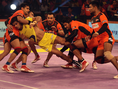 Pro Kabaddi: U Mumba make it six wins in a row; Patna Pirates edge past Jaipur Pink Panthers Pro Kabaddi: U Mumba make it six wins in a row; Patna Pirates edge past Jaipur Pink Panthers