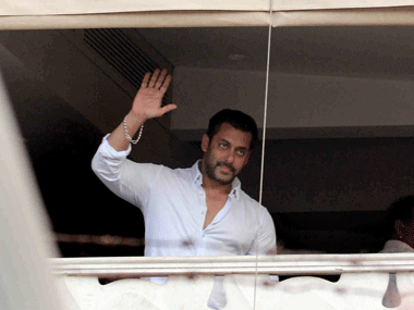 2002 hit-and-run case: Bombay HC rejects intervention plea to grant stay on Salman's appeal 2002 hit-and-run case: Bombay HC rejects intervention plea to grant stay on Salman's appeal