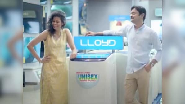 This unintentionally funny ad for a 'unisex' washing machine is cracking Twitter up!