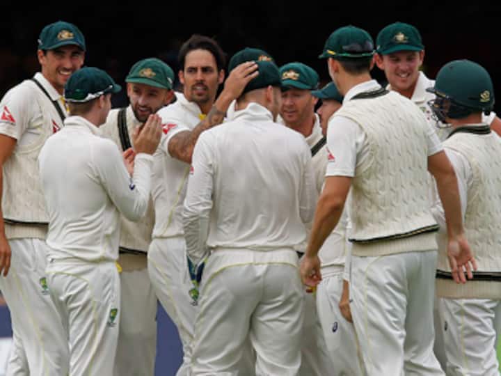 Ashes 2015: Nothing docile about the Lord's pitch as Johnson and Co rattle England