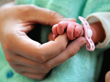 Saudi woman delivers baby boy in Mumbai airport loo Saudi woman delivers baby boy in Mumbai airport loo