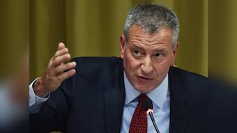 New York Mayor de Blasio slams Trump, vows to cut business ties 