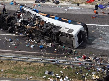 Bus collides with truck in Madhya Pradesh, 21 dead, 17 injured