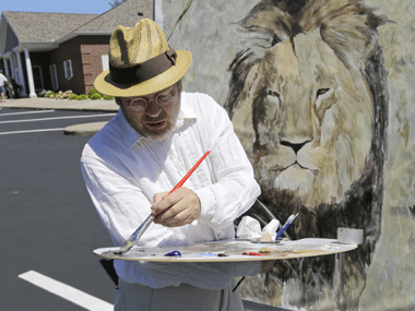 Cecil the Lion: Dentist rarely discussed hunting with patients  Cecil the Lion: Dentist rarely discussed hunting with patients
