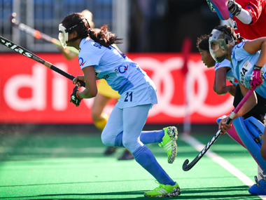 HWL: Goalkeeper Savita stars in win over Japan as women's team keep Olympics hope alive HWL: Goalkeeper Savita stars in win over Japan as women's team keep Olympics hope alive