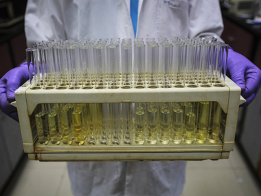 Cost of cardiac stents cut by 75%: Dept of pharmaceuticals prohibits manufacturers from withdrawing products Cost of cardiac stents cut by 75%: Dept of pharmaceuticals prohibits manufacturers from withdrawing products